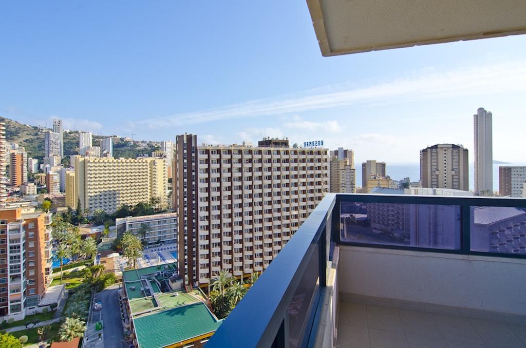 Gemelos 26 Benidorm Rom bilde