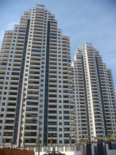 Gemelos 26 Benidorm Rom bilde